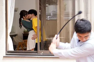 Con gái về quê ăn tết bị bố dượng nắc vì càng lớn càng ngon